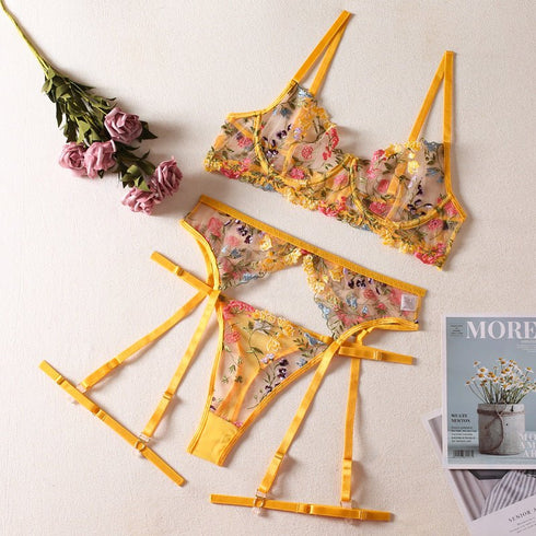 Floral Lingerie Bra and Garter Set - SilkSeduce