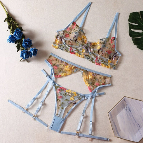 Floral Lingerie Bra and Garter Set - SilkSeduce