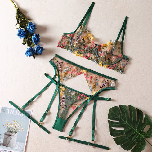 Floral Lingerie Bra and Garter Set - SilkSeduce