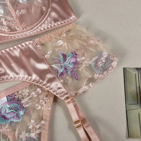 Floral Silk Lingerie Set - SilkSeduce